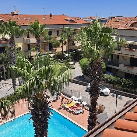 Sicilia, Mansarda Le Due Terrazze Apartment Mascali Exterior foto