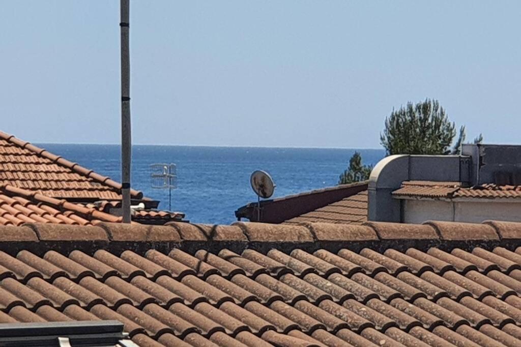 Sicilia, Mansarda Le Due Terrazze Apartment Mascali Exterior foto