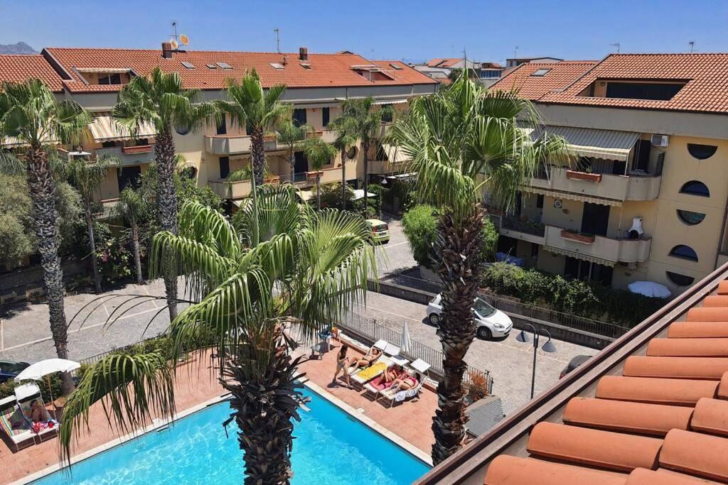 Sicilia, Mansarda Le Due Terrazze Apartment Mascali Exterior foto